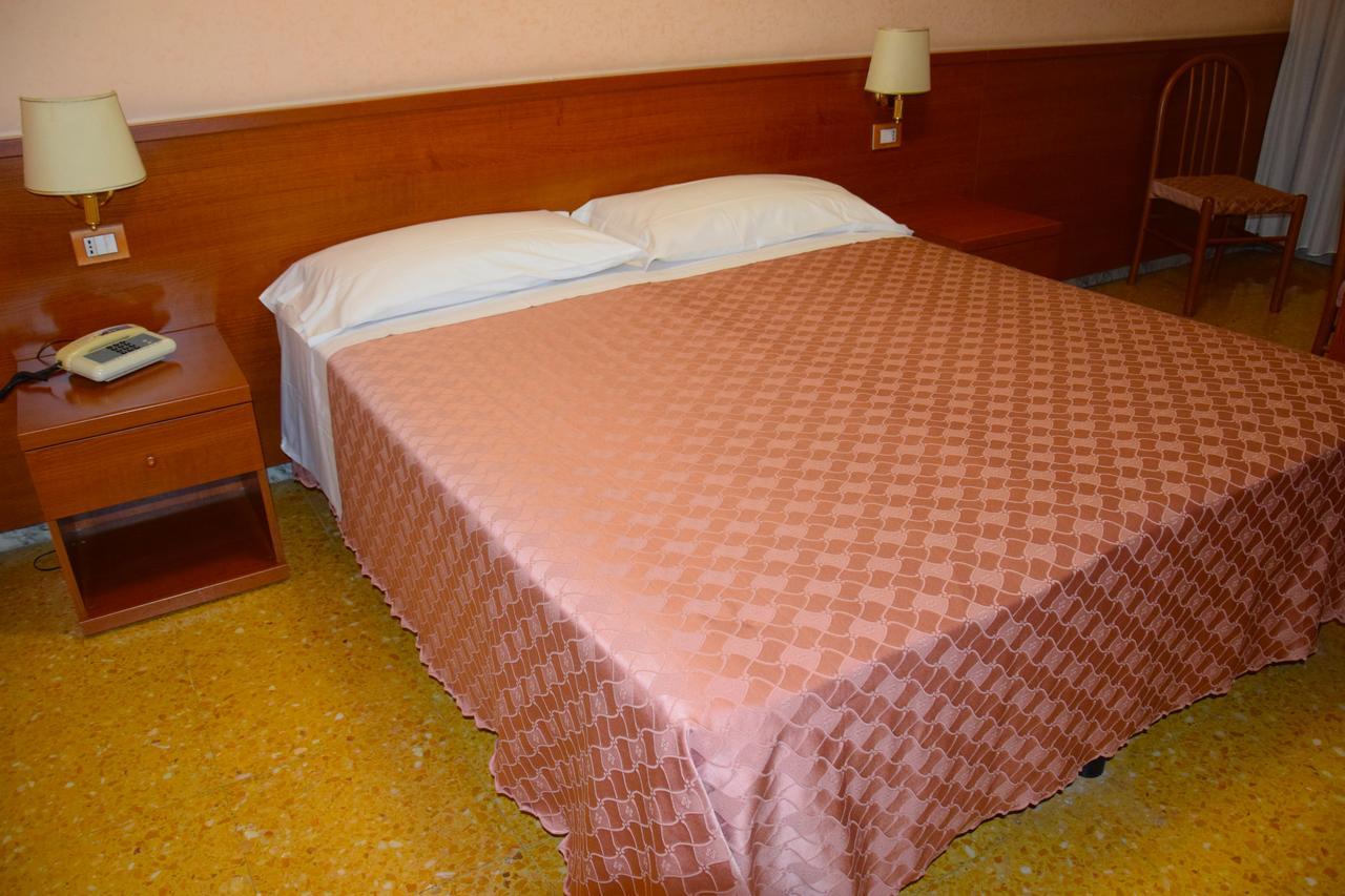 Hotel Bruna Rome Exterior photo