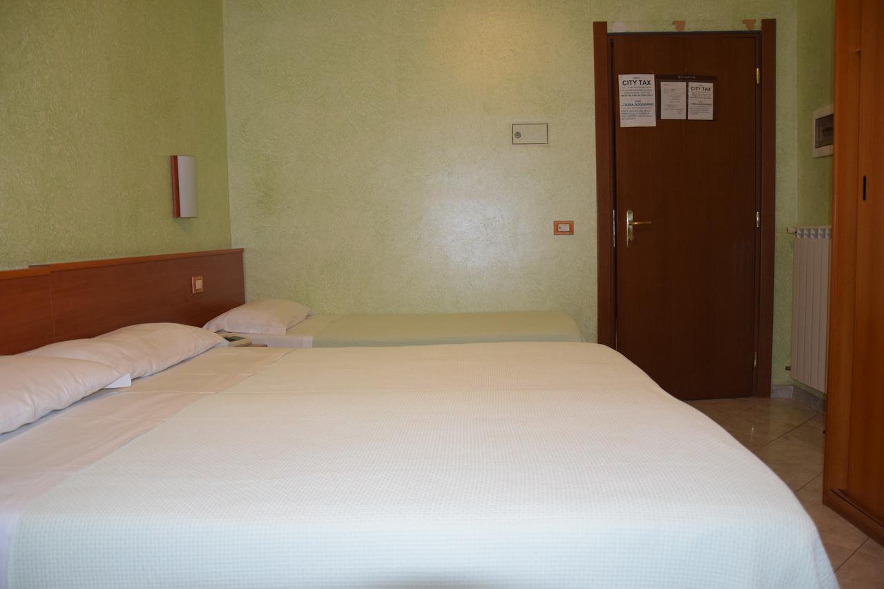 Hotel Bruna Rome Exterior photo